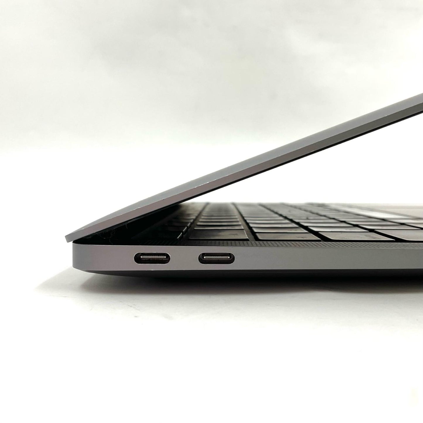 【全額返金保証】【最速発送】Apple MacBook Air 13インチ 2020 1.1 GHz デュアルコア Intel core i3 8GB 256GB スペースグレイ 美品 動作確認済