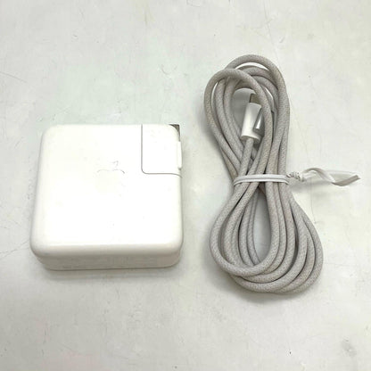 【全額返金保証】【最速発送】Apple MacBook Pro 14インチ 2023 Apple M3 8GB 1TB シルバー 100% 美品 動作確認済