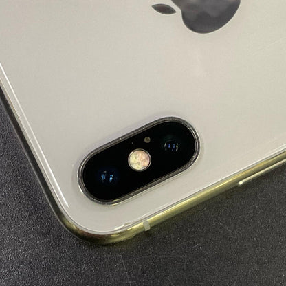 【全額返金保証】【最速発送】Apple iPhone iPhone X 64GB シルバー docomo 白ロム 動作確認済 83%