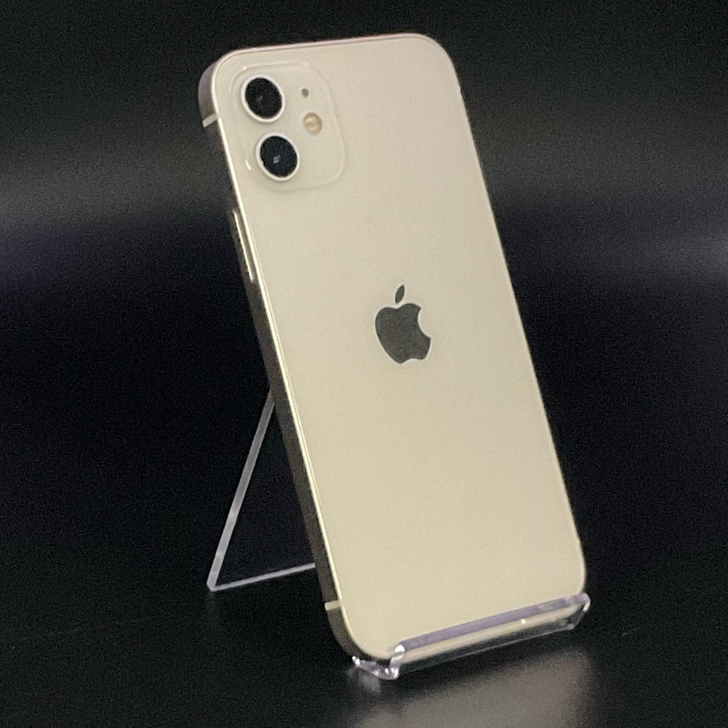 【全額返金保証】【最速発送】Apple iPhone iPhone 12 64GB ホワイト docomo 白ロム 動作確認済 70%