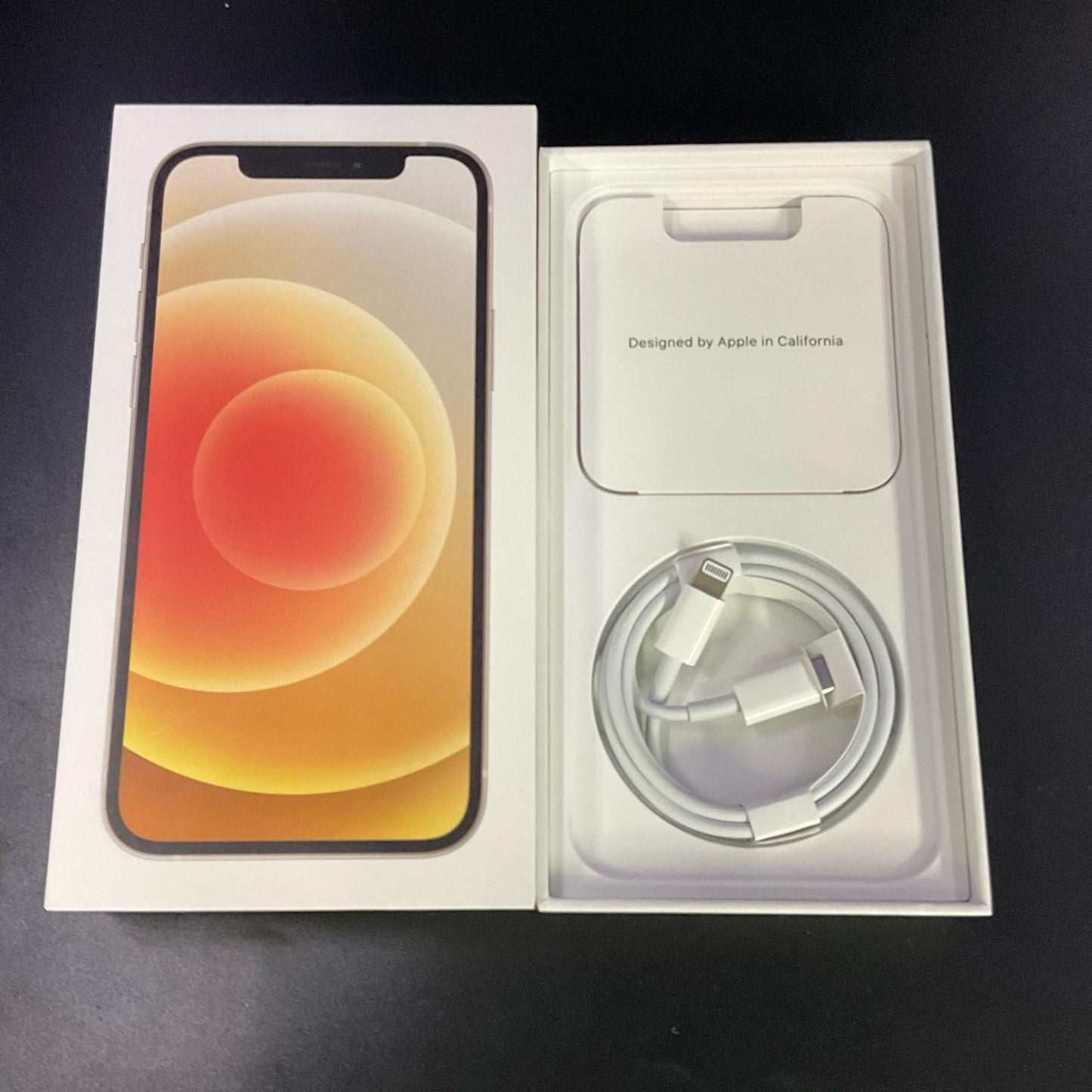 【全額返金保証】【最速発送】Apple iPhone iPhone 12 64GB ホワイト docomo 白ロム 動作確認済 70%