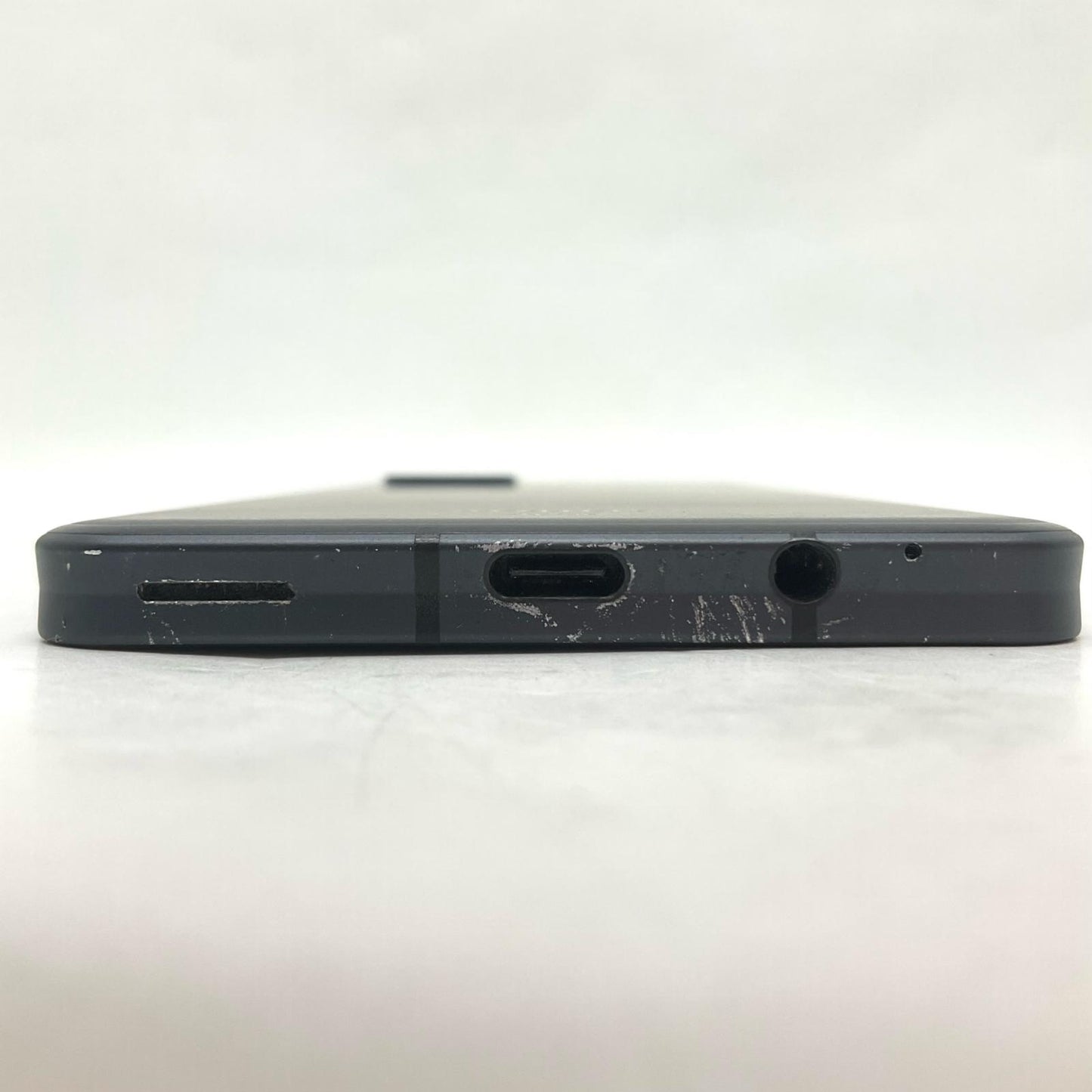 【全額返金保証】【最速発送】SHARP AQUOS sense6 64GB ブラック docomo SIMフリー SH-54B 白ロム 動作確認済