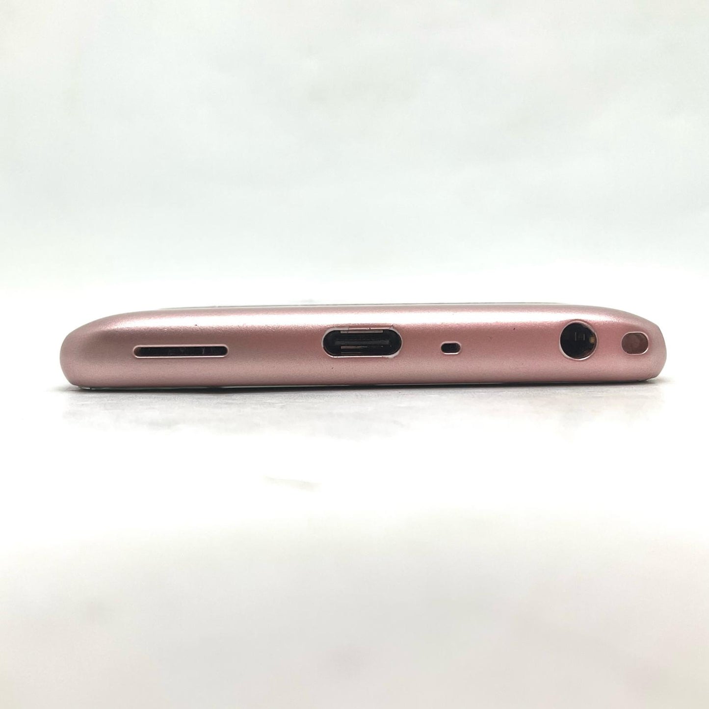 【全額返金保証】【最速発送】富士通 arrows Be3 32GB ピンク docomo F-02L 白ロム 動作確認済