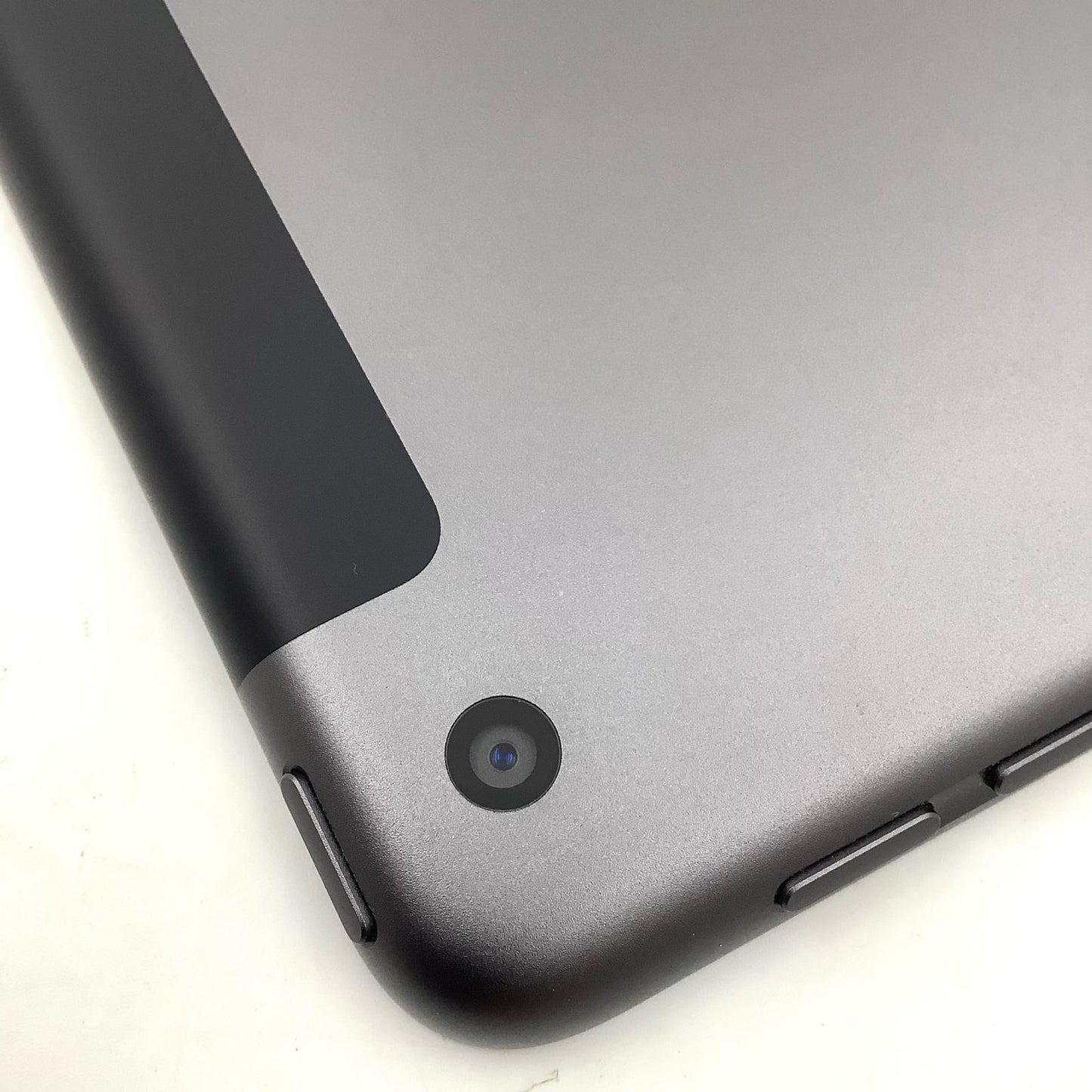 【全額返金保証】【最速発送】Apple iPad iPad 10.2インチ 第9世代 64GB スペースグレイ WiFi+Cellular au SIMフリー 白ロム 動作確認済
