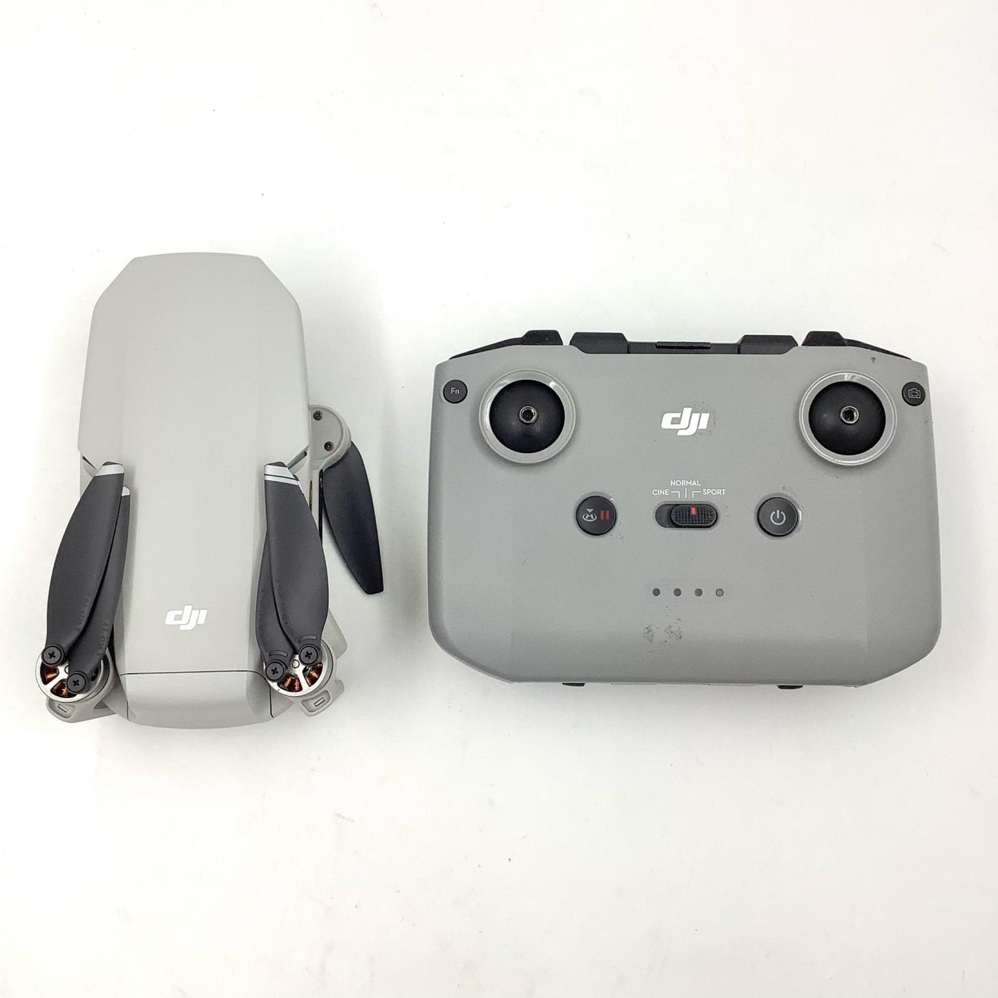 【全額返金保証】【最速発送】DJI MINI 2 FLY MORE COMBO 美品 動作確認済