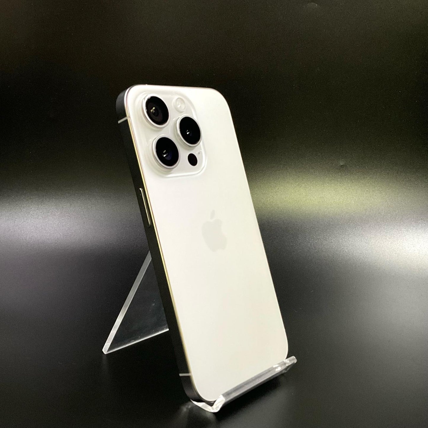 【最速発送】Apple iPhone iPhone 15 Pro 128GB White Titanium SIMフリー SIMフリー 白ロム【難有】 89%