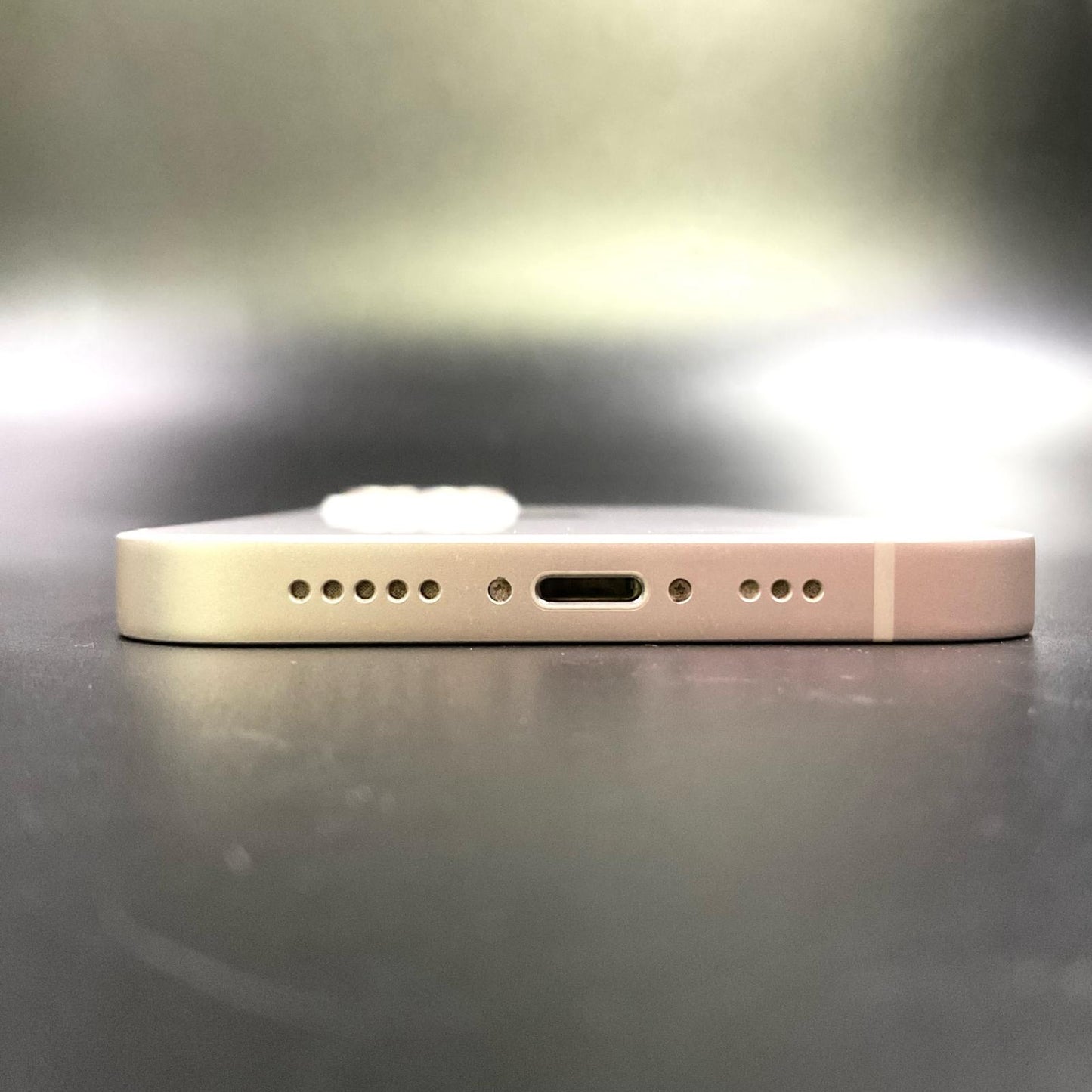 【全額返金保証】【最速発送】Apple iPhone iPhone 14 128GB Starlight docomo SIMフリー 白ロム 動作確認済 84%