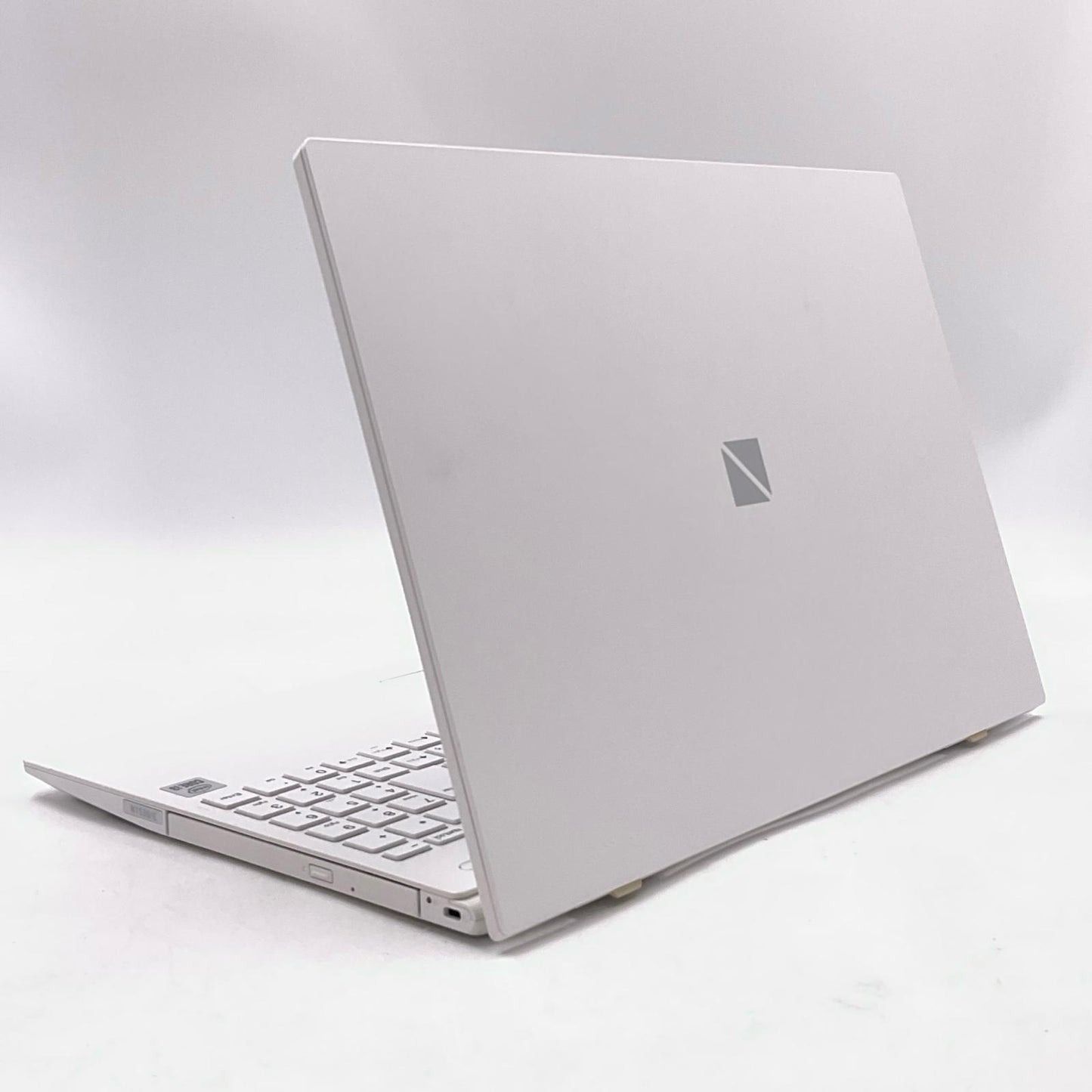 【全額返金保証】【最速発送】NEC LAVIE N15 N1530/CAW PC-N1530CAW i3-10110U 8GB M.2 SSD 256GB 86.0% 美品 動作確認済