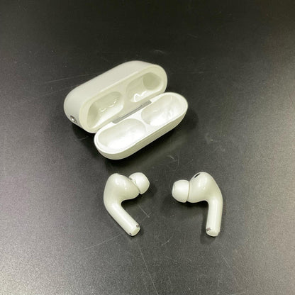 【全額返金保証】【最速発送】Apple AirPods Pro 3 美品 動作確認済