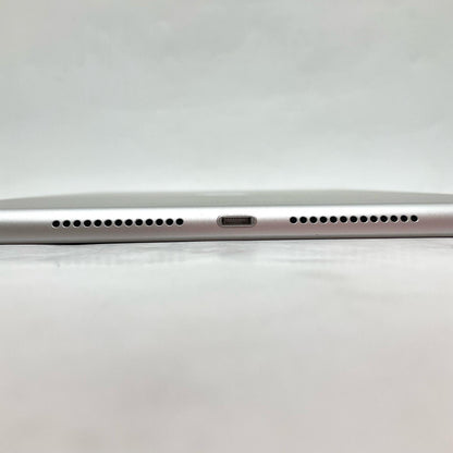 【全額返金保証】【最速発送】Apple iPad iPad 10.2インチ 第9世代 64GB シルバー Wi-Fi 美品 動作確認済