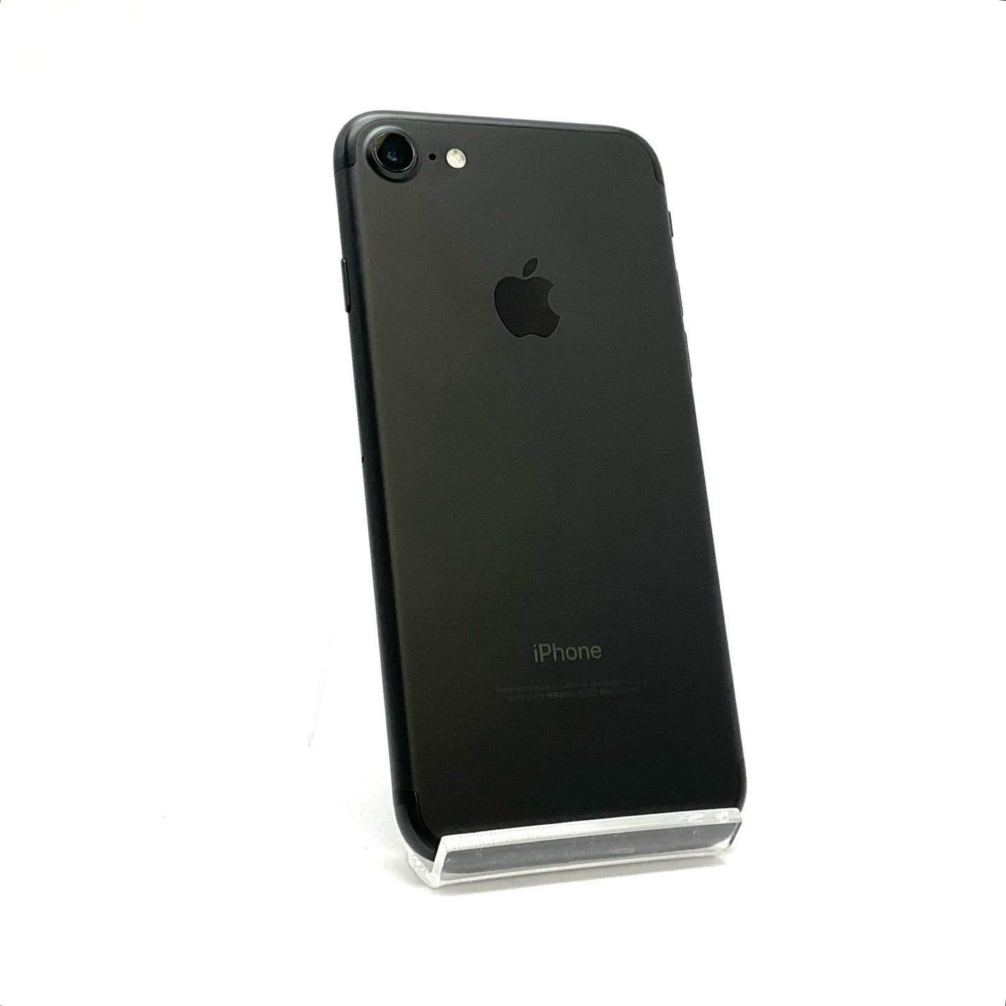 【全額返金保証】【最速発送】Apple iPhone iPhone 7 32GB ブラック docomo 白ロム 動作確認済 72%