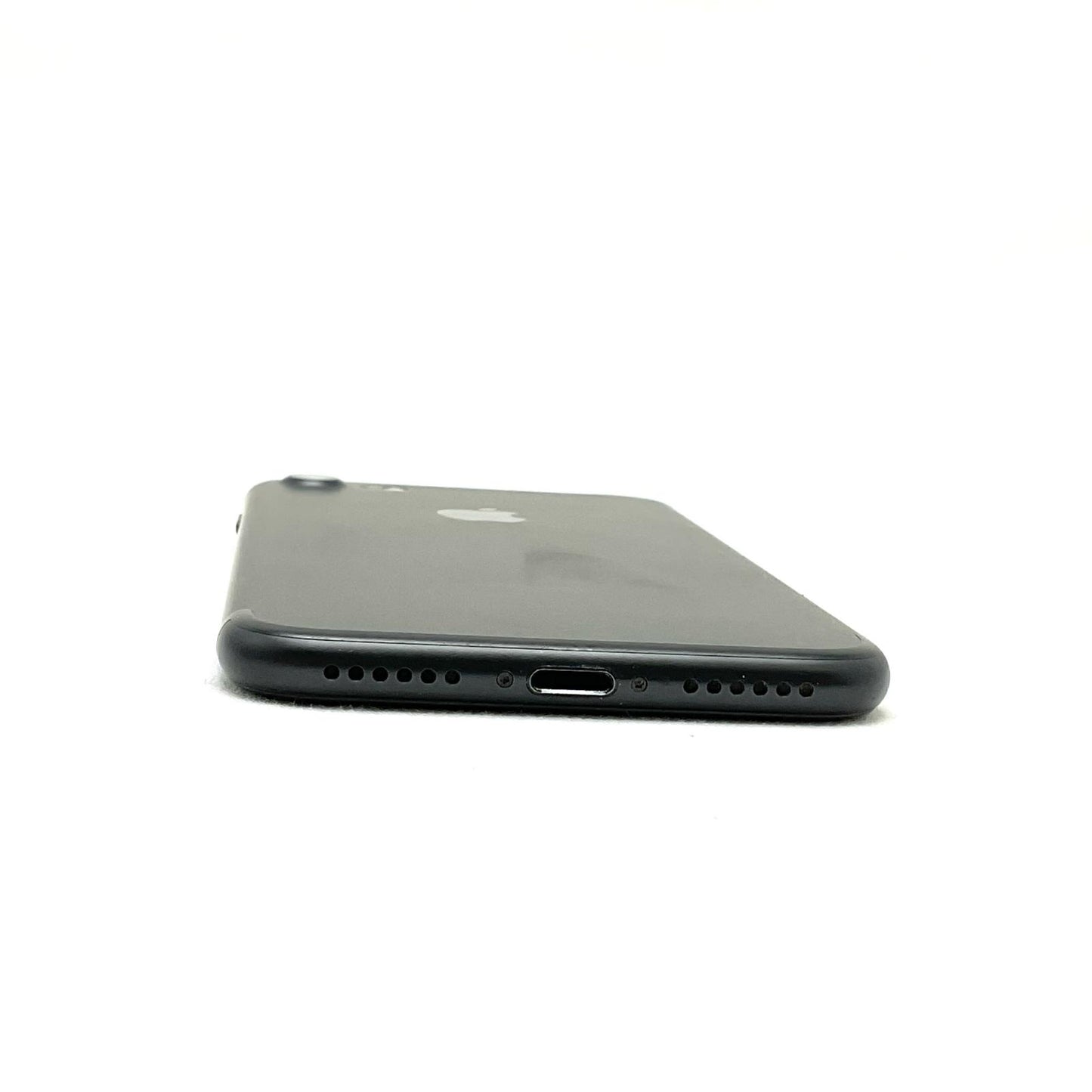 【全額返金保証】【最速発送】Apple iPhone iPhone 7 32GB ブラック docomo 白ロム 動作確認済 72%