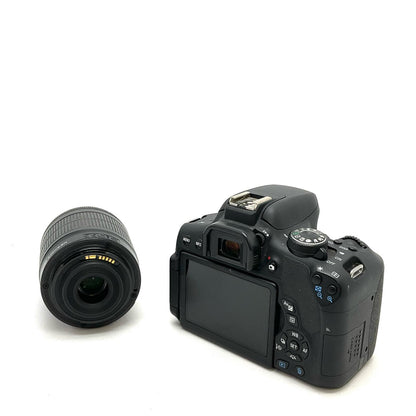 【最速発送】Canon デジタル一眼 EOS Kiss X8i EF-S 18-55mm F3.5-5.6【難有】
