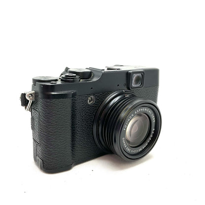 【全額返金保証】【最速発送】FUJIFILM コンパクトデジタルカメラ X10 動作確認済