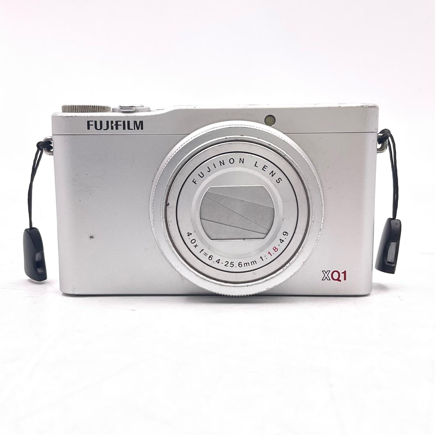 【全額返金保証】【最速発送】FUJIFILM コンパクトデジタルカメラ XQ1 シルバー 動作確認済