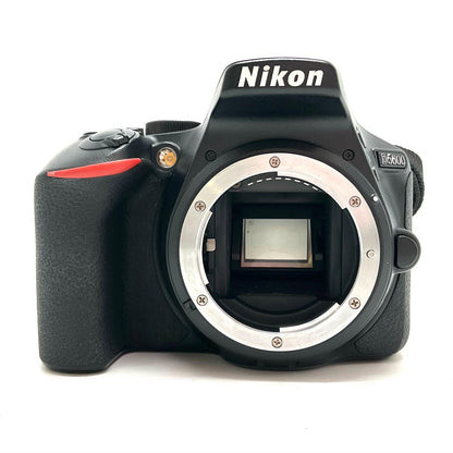 【全額返金保証】【最速発送】Nikon デジタル一眼 D5600 ボディ 美品 動作確認済