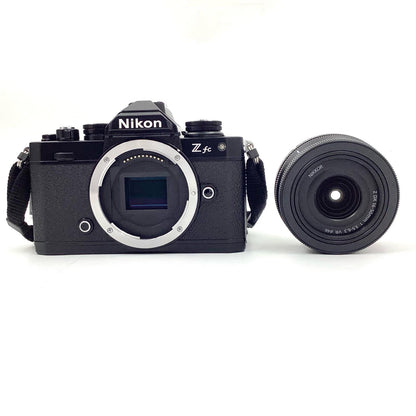 【全額返金保証】【最速発送】Nikon デジタル一眼 Z fc レンズキット NIKKOR Z DX 16-50mm F3.5-6.3 VR ブラック 美品 動作確認済