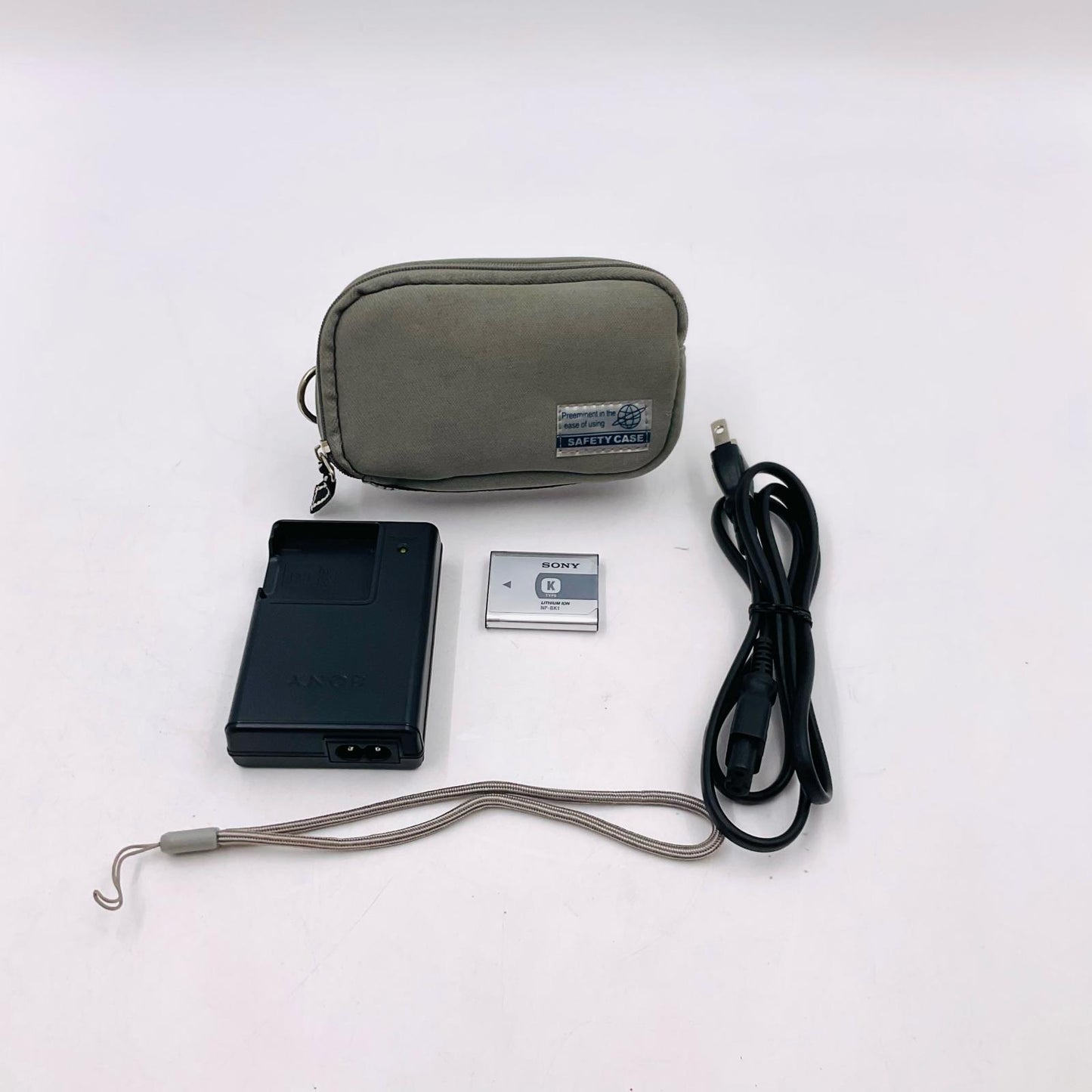 【全額返金保証】【最速発送】Sony コンパクトデジタルカメラ サイバーショット DSC-W190 [シルバー] 動作確認済