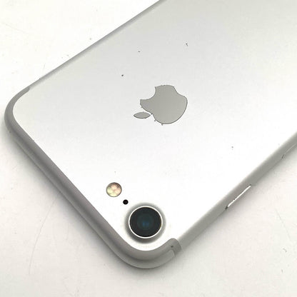 【全額返金保証】【最速発送】Apple iPhone iPhone 7 128GB シルバー au 白ロム 美品 動作確認済 96%