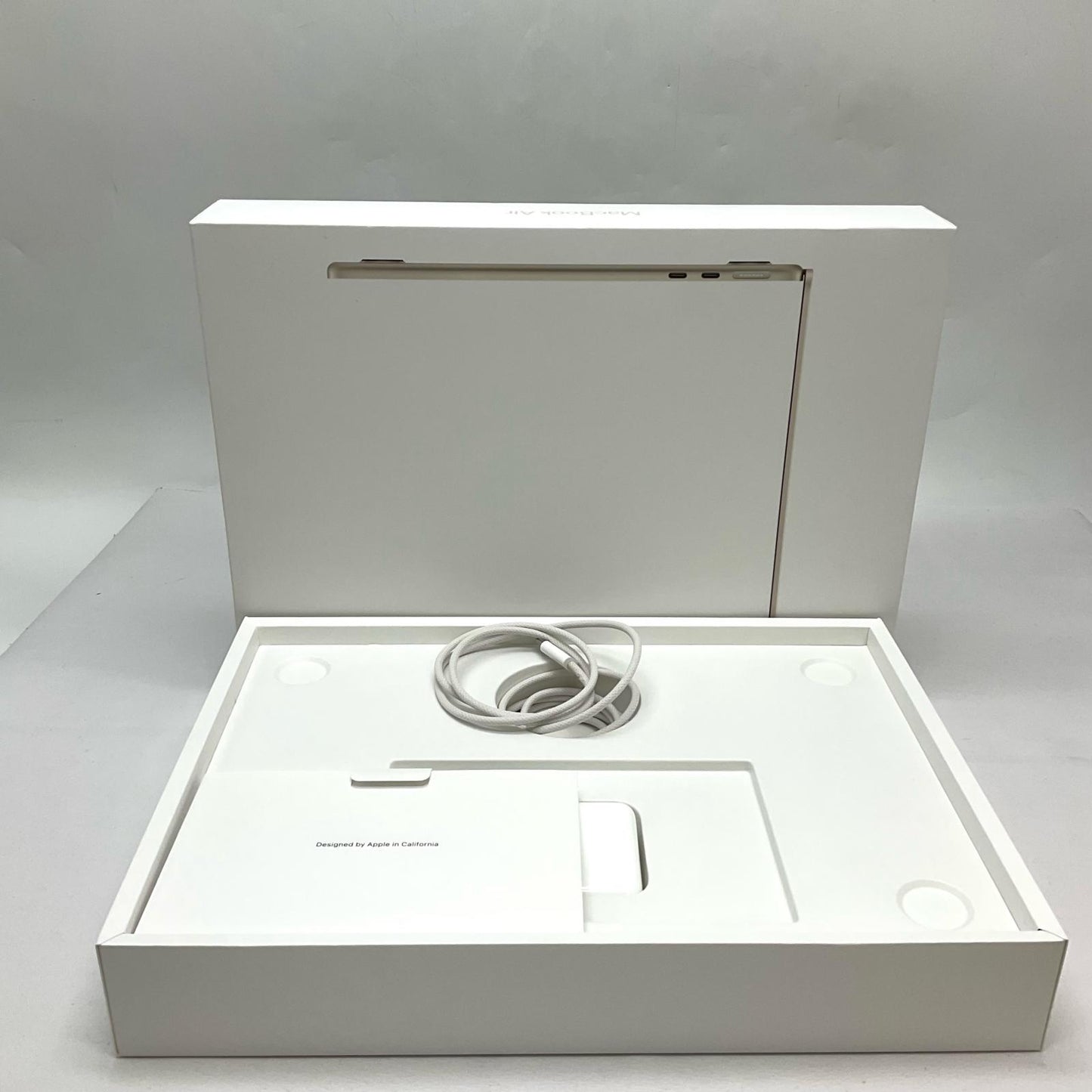 【全額返金保証】【最速発送】Apple MacBook Air 13インチ 2022 Apple M2 16GB 512GB スターライト 100% 美品 動作確認済
