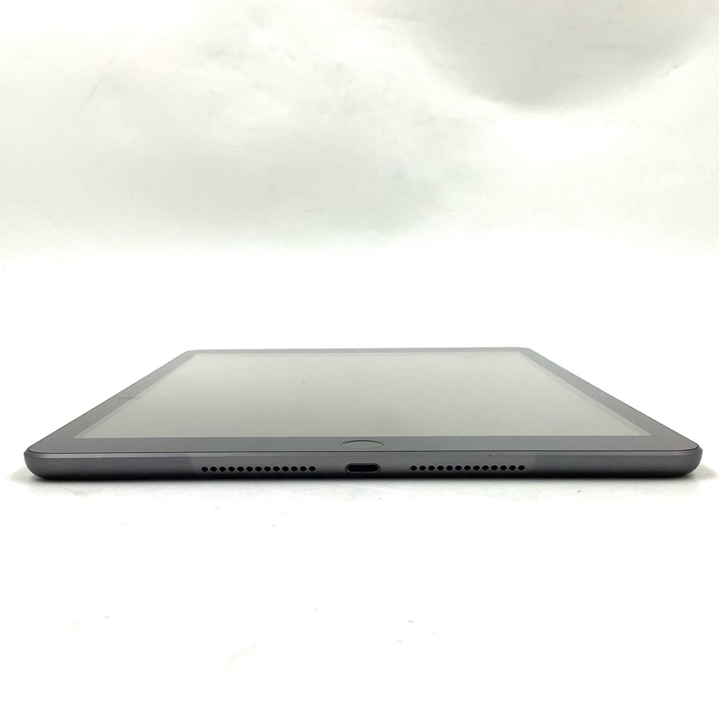 【全額返金保証】【最速発送】Apple iPad iPad 10.2インチ 第7世代 32GB スペースグレイ WiFi+Cellular Softbank 白ロム 美品 動作確認済