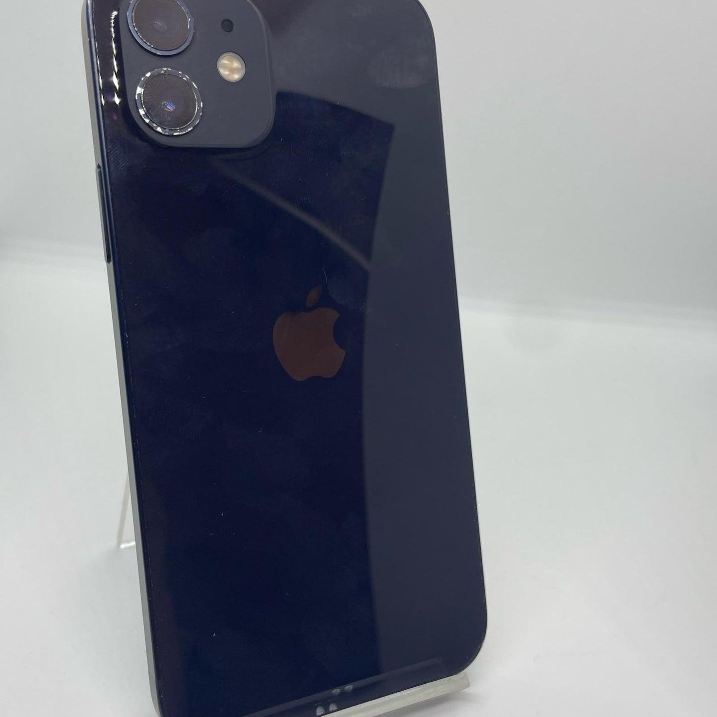 【全額返金保証】【最速発送】Apple iPhone iPhone 12 64GB ブラック au 白ロム 動作確認済 74%