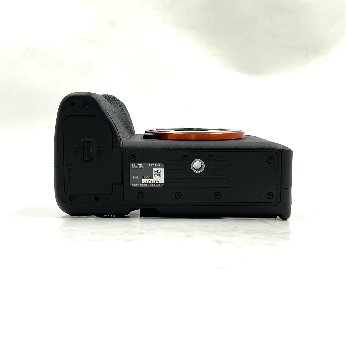 【全額返金保証】【最速発送】Sony デジタル一眼 α7 IV ILCE-7M4 ボディ ブラック 美品 動作確認済