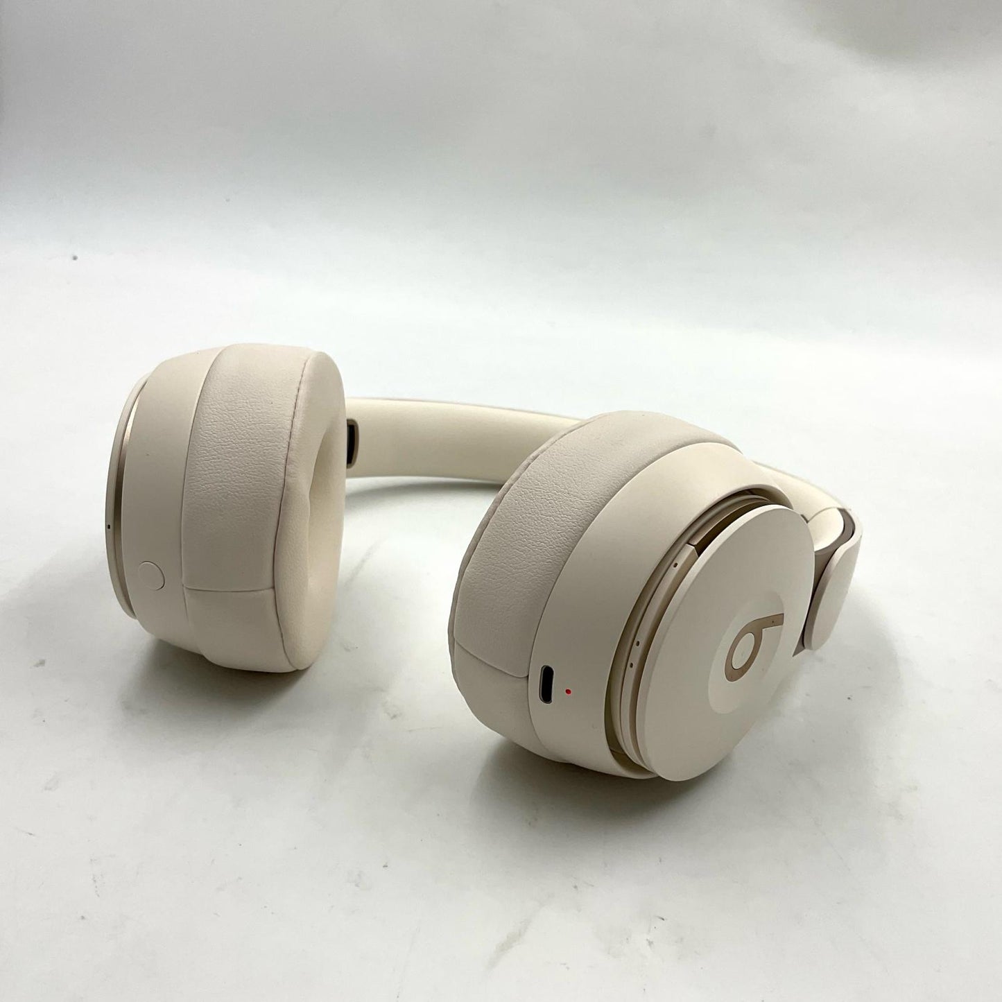 【全額返金保証】【最速発送】Beats SOLO PRO アイボリー 美品 動作確認済