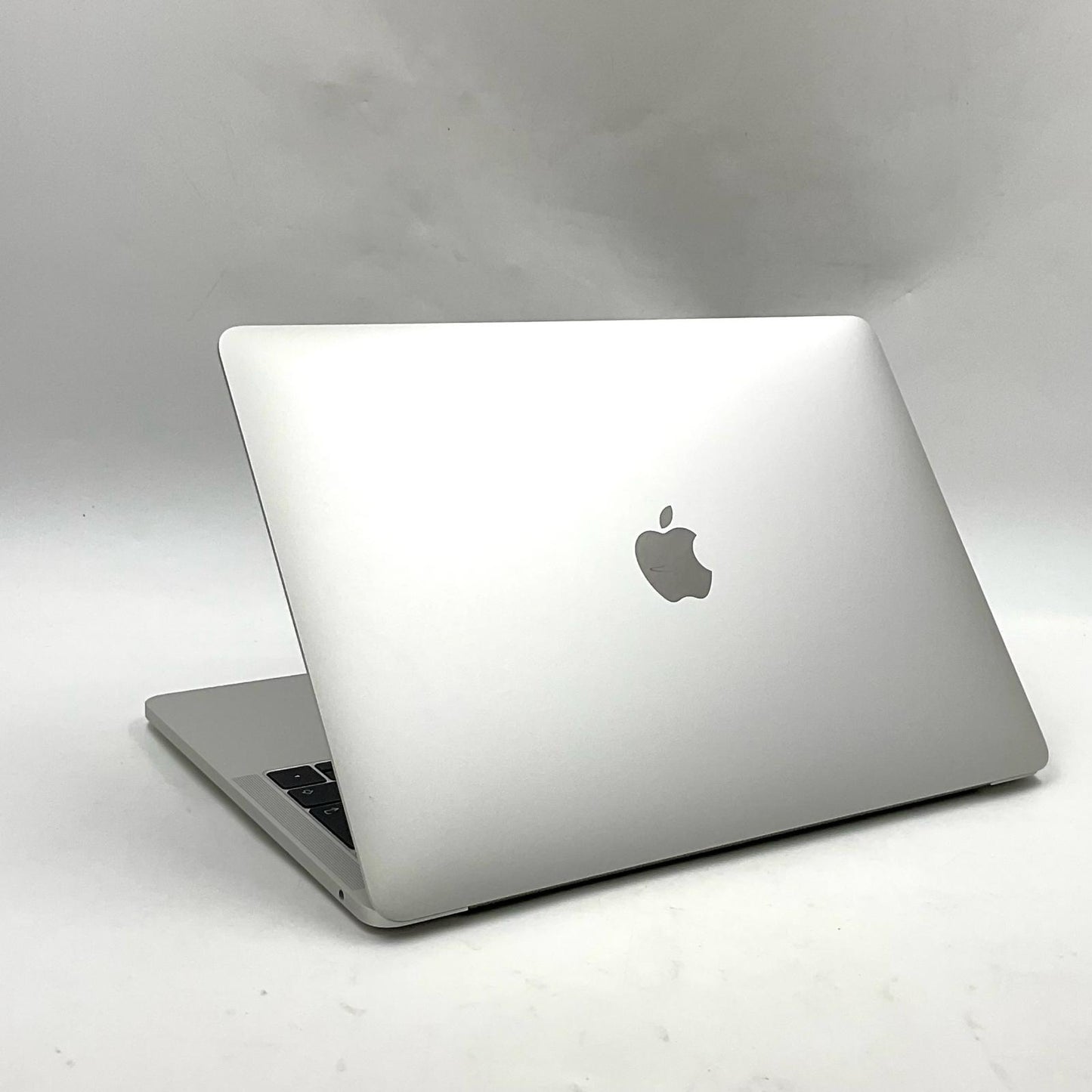 【全額返金保証】【最速発送】Apple MacBook Pro 13インチ 2017 デュアルコア intel core i5 8GB 256GB シルバー 88% 美品 動作確認済