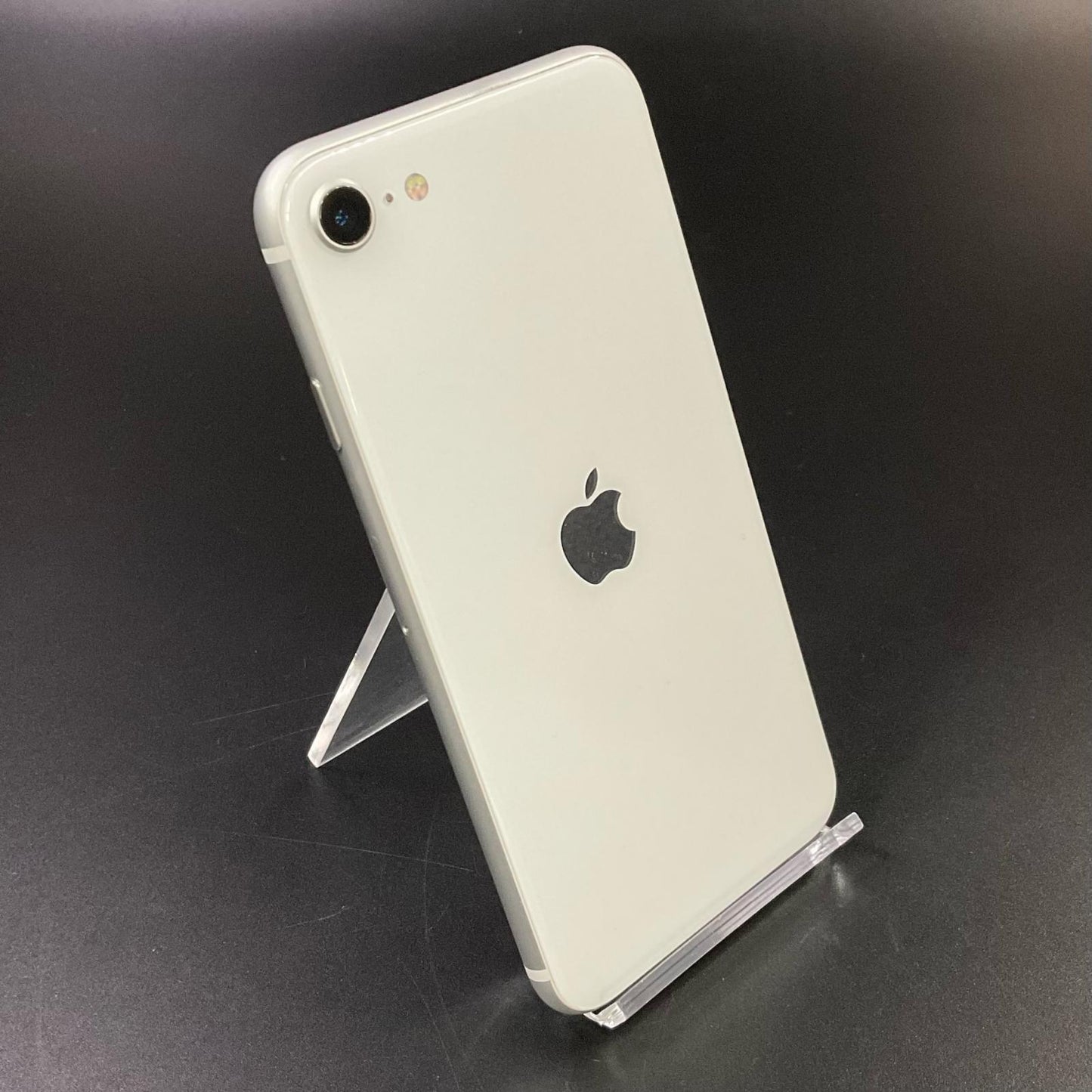 【全額返金保証】【最速発送】Apple iPhone iPhone SE（第2世代） 128GB ホワイト au SIMフリー 白ロム 美品 動作確認済 72%