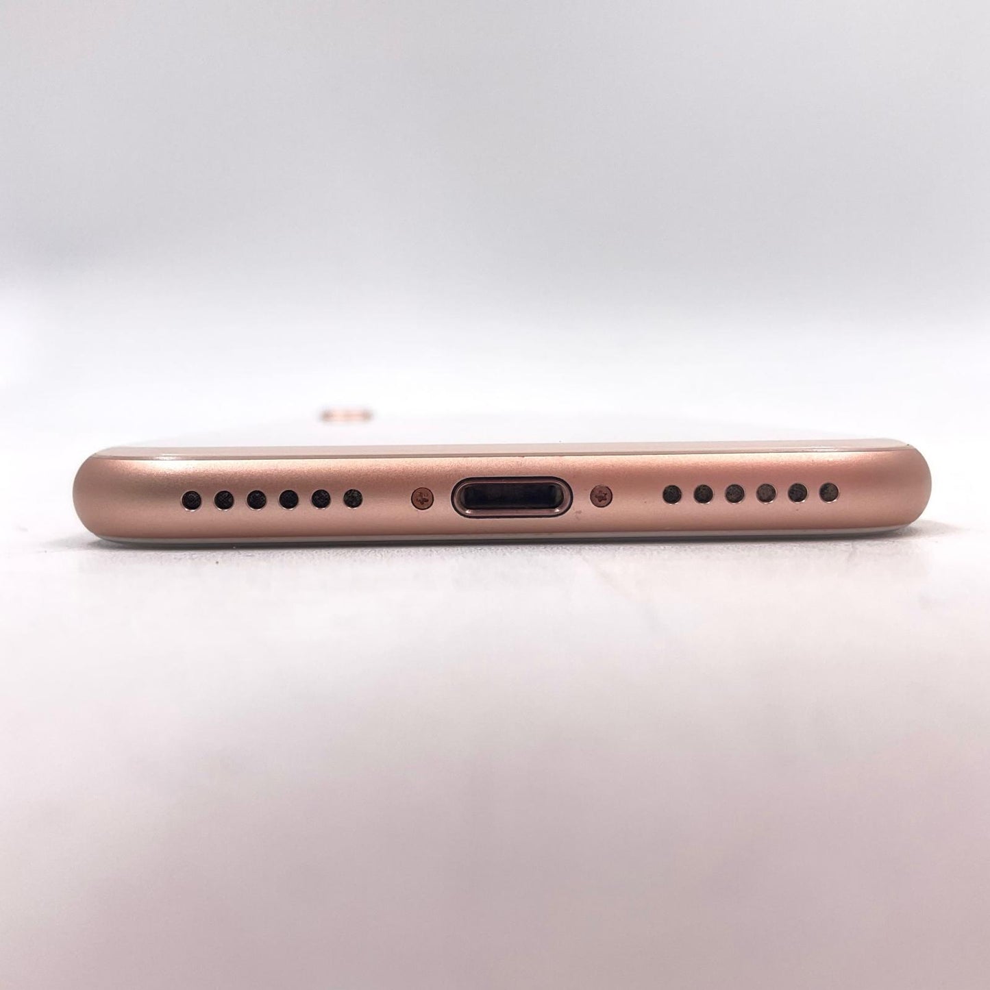 【全額返金保証】【最速発送】Apple iPhone iPhone 8 64GB ローズゴールド au 白ロム 動作確認済 78%