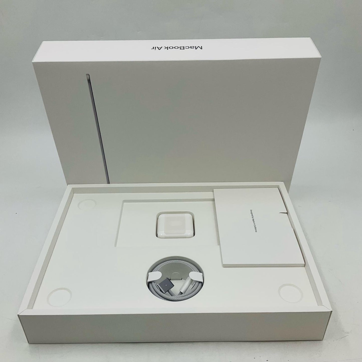 【全額返金保証】【最速発送】Apple MacBook Air 13.6インチ 2024 Apple M3 16GB 512GB スペースグレイ 90% 美品 動作確認済