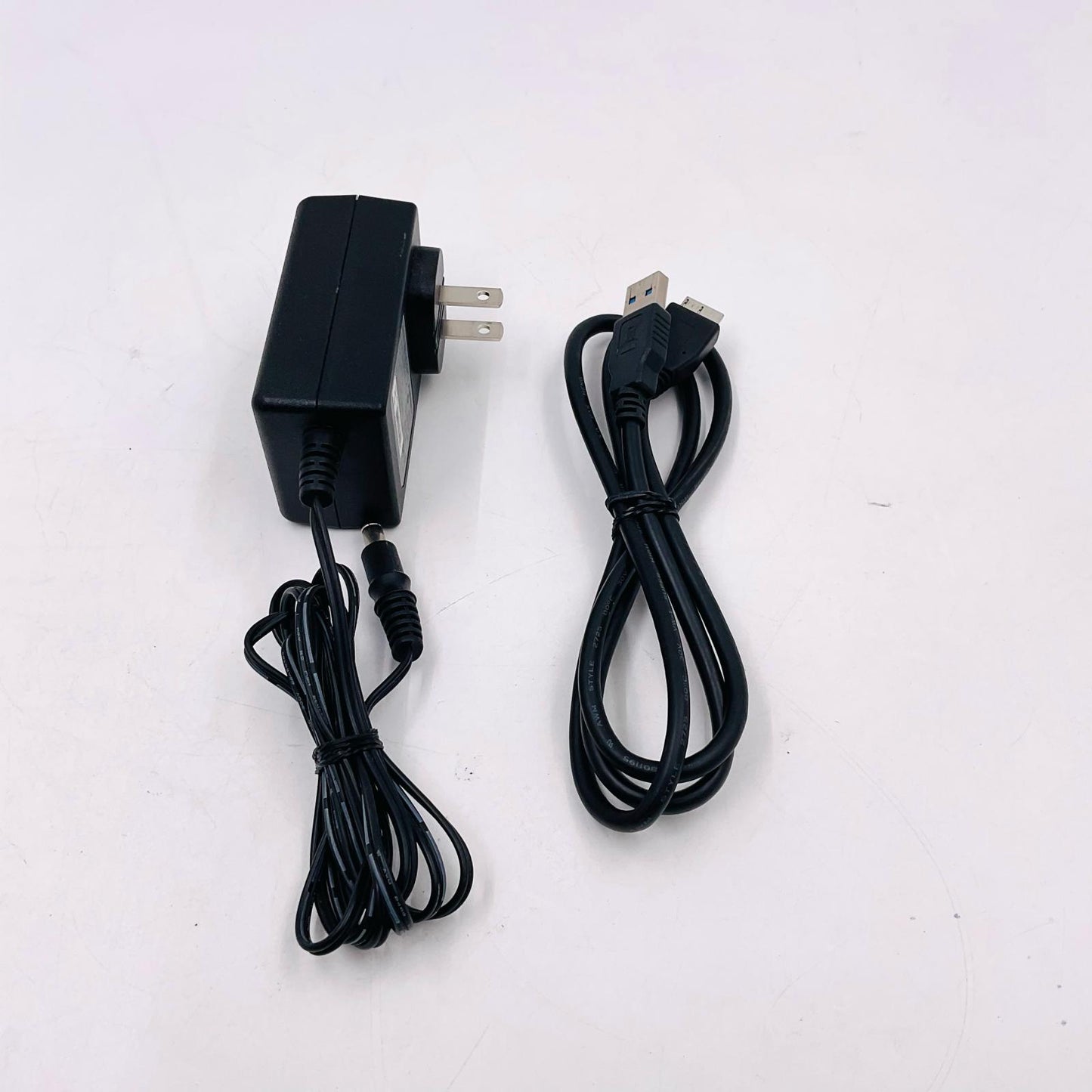 【全額返金保証】【最速発送】BUFFALO DriveStation [ブラック] 4TB HD-LC4.OU3-BK 美品 動作確認済