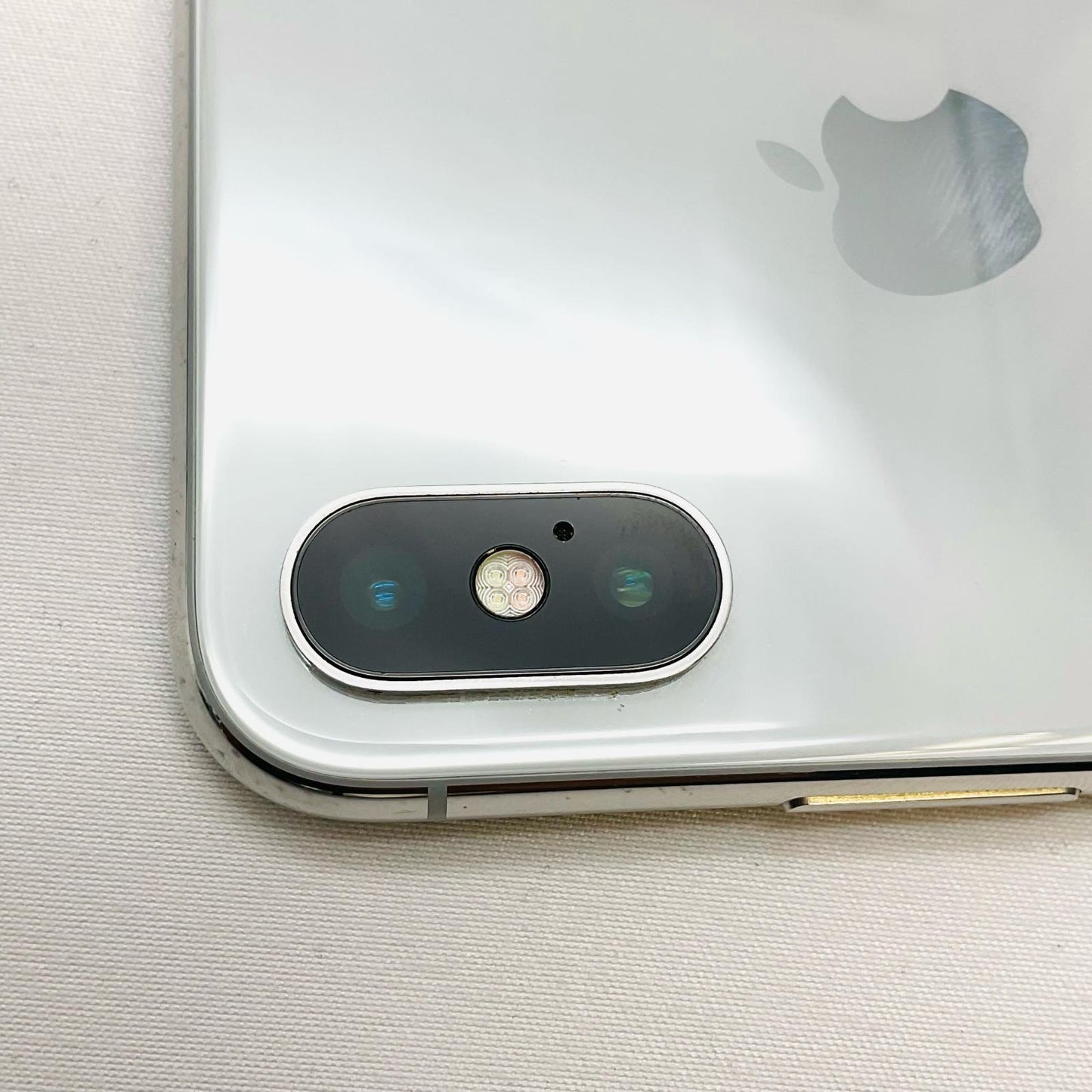【全額返金保証】【最速発送】Apple iPhone iPhone X 64GB シルバー Softbank 白ロム 動作確認済 70%