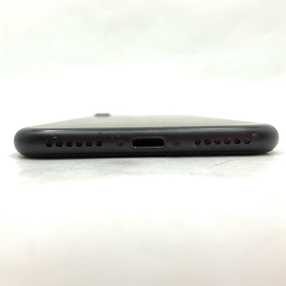 【全額返金保証】【最速発送】Apple iPhone iPhone 7 32GB ブラック au 白ロム 動作確認済 83%