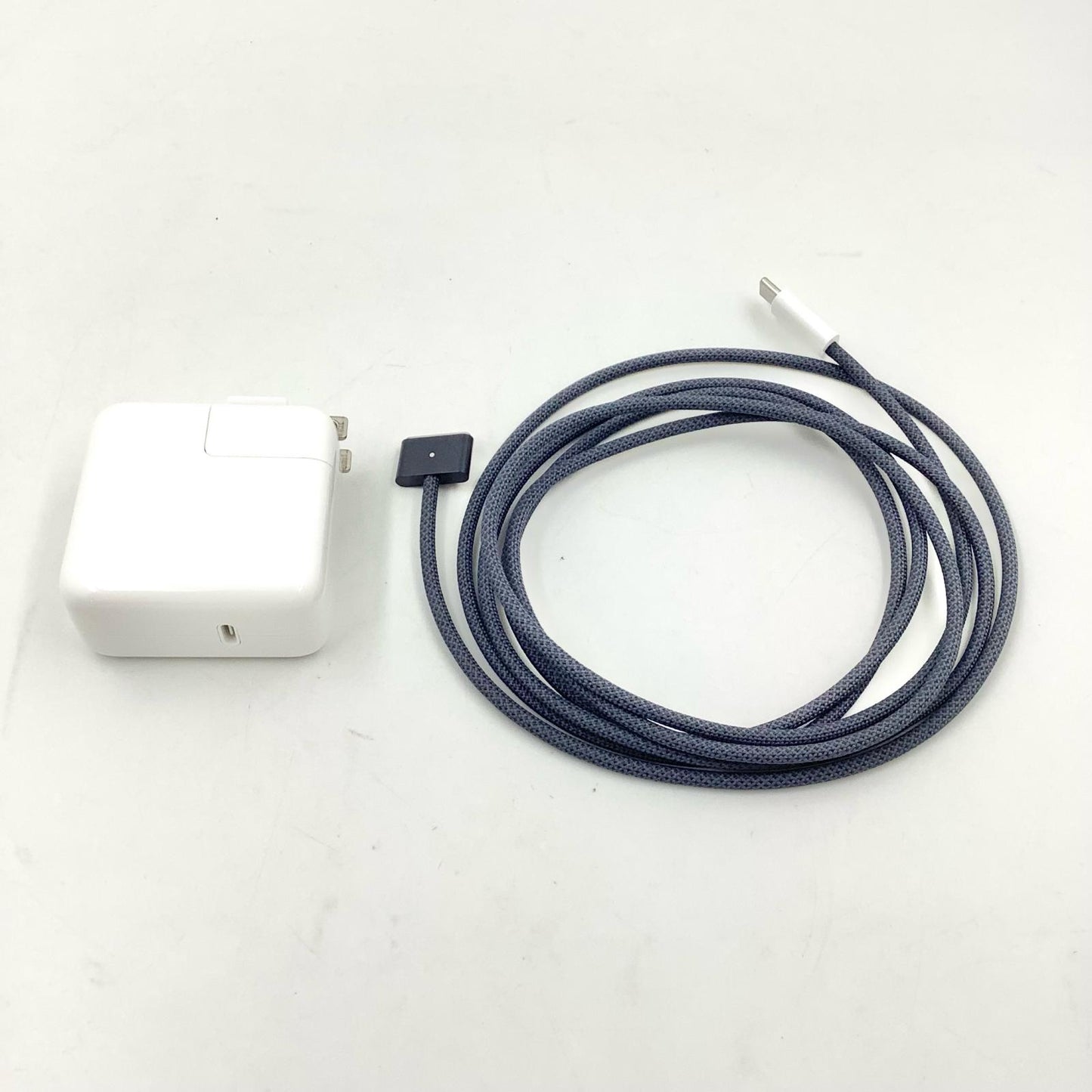 【全額返金保証】【最速発送】Apple MacBook Air 13インチ 2025 Apple M4 16GB 256GB ミッドナイト 100% 超美品 動作確認済