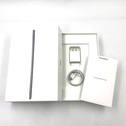 【全額返金保証】【最速発送】Apple iPad iPad 10.2インチ 第9世代 64GB スペースグレイ Wi-Fi 美品 動作確認済