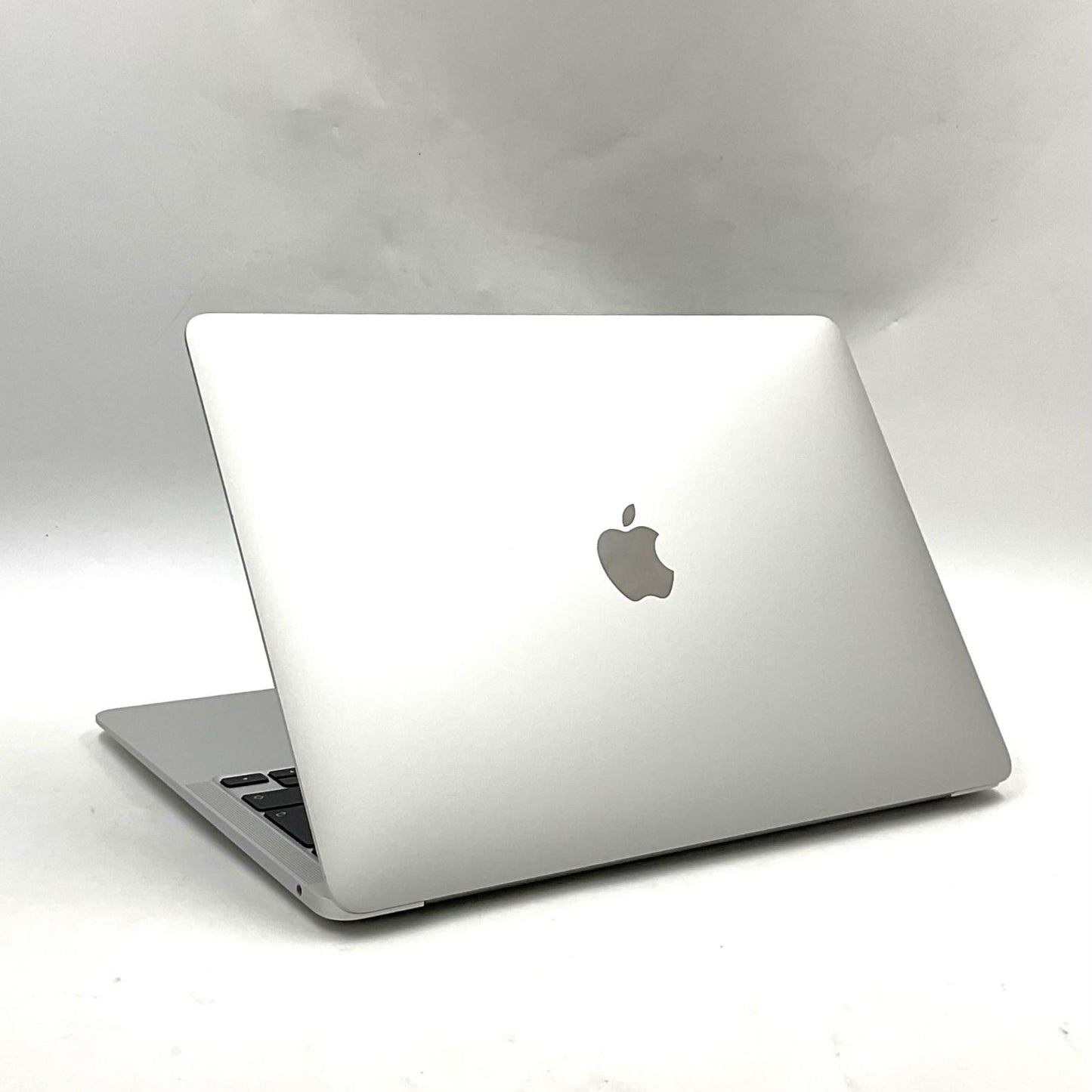 【全額返金保証】【最速発送】Apple MacBook Air 13.3インチ 2020 Apple M1 8GB 256GB シルバー 89.7% 美品 動作確認済