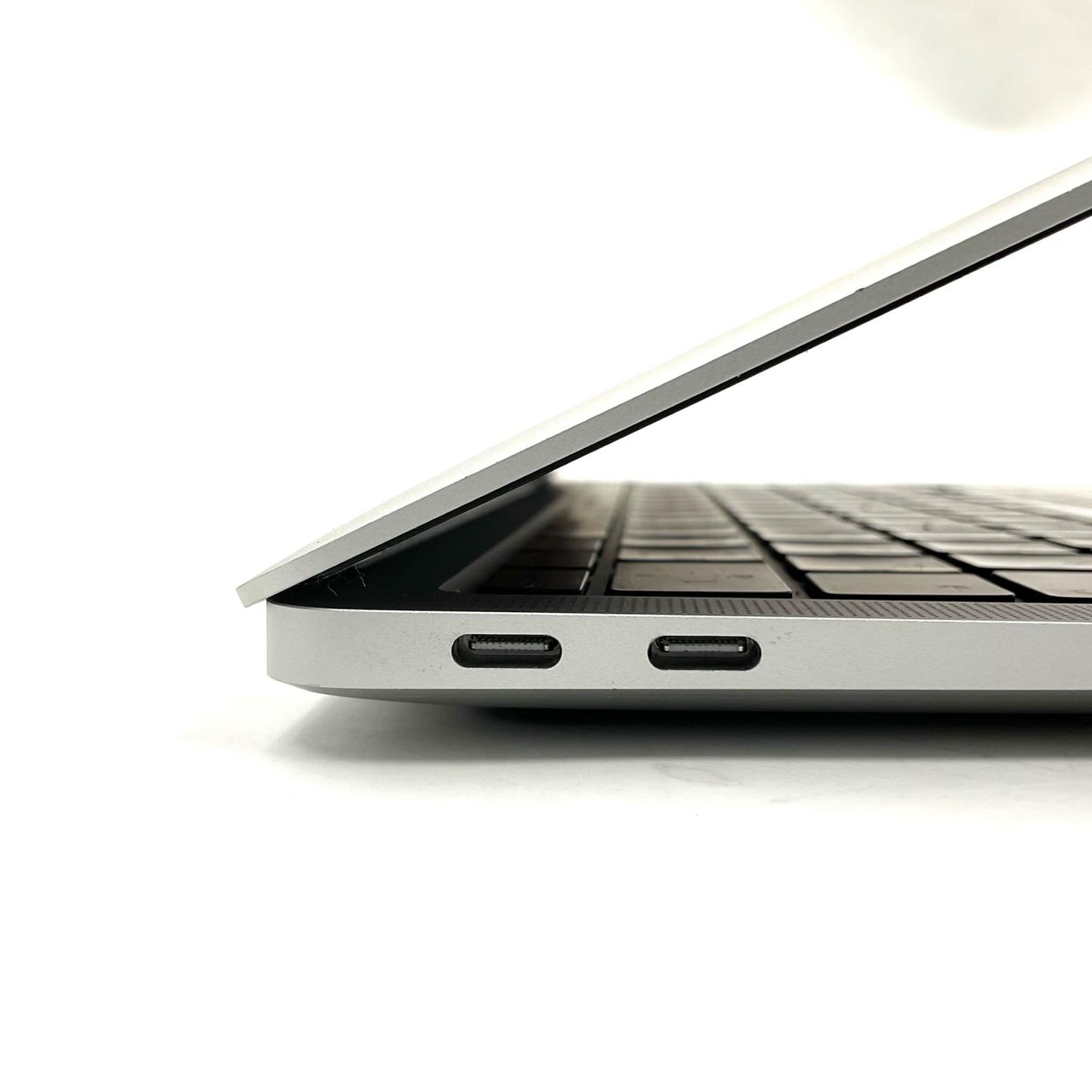 【全額返金保証】【最速発送】Apple MacBook Air 13.3インチ 2020 Apple M1 8GB 256GB シルバー 89.7% 美品 動作確認済