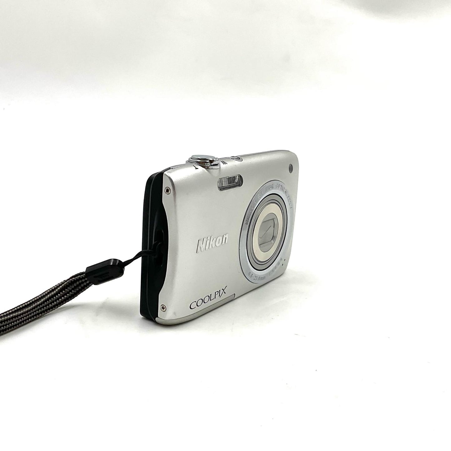【全額返金保証】【最速発送】Nikon コンパクトデジタルカメラ COOLPIX S2900 [シルバー] 動作確認済