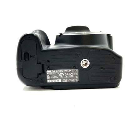 【全額返金保証】【最速発送】Nikon デジタル一眼 D3200 ボディ [ブラック] 美品 動作確認済
