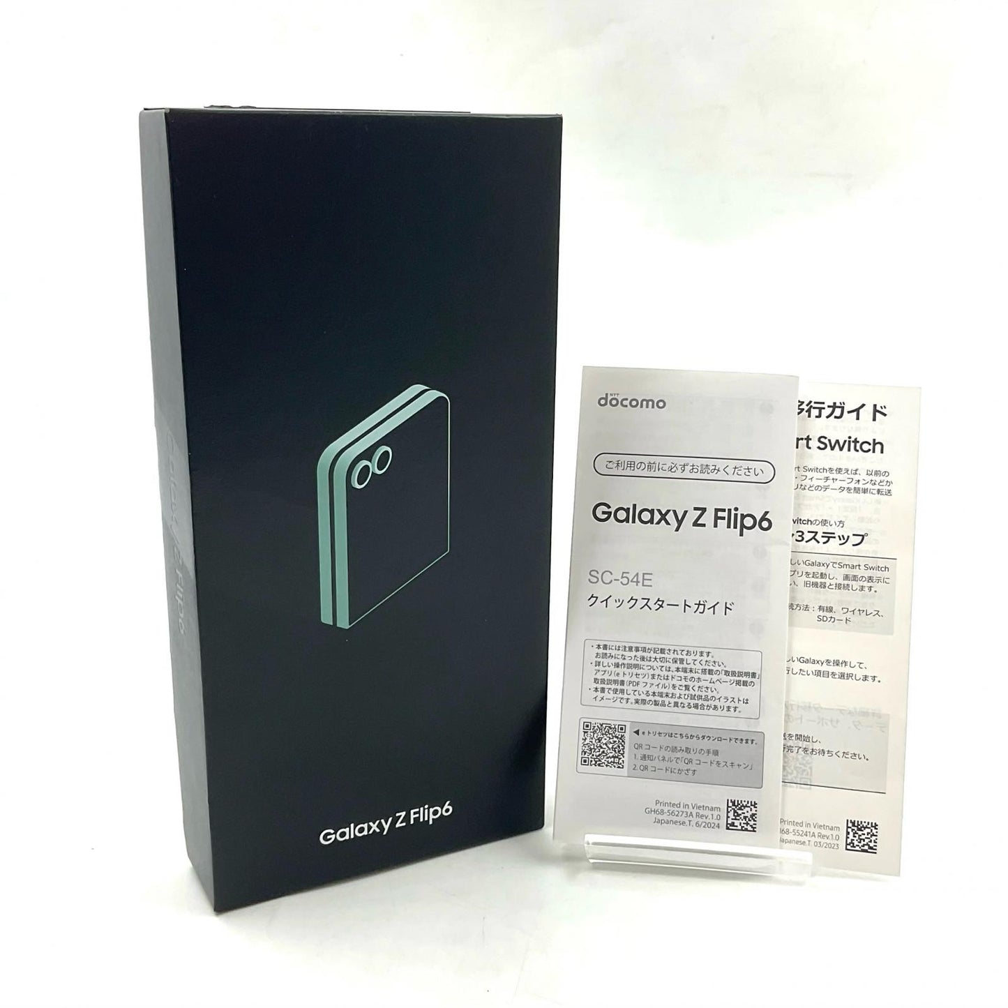 【全額返金保証】【最速発送】SAMSUNG Galaxy Z Flip6 256GB Mint(GR) docomo SIMフリー SC-54E 白ロム 動作確認済