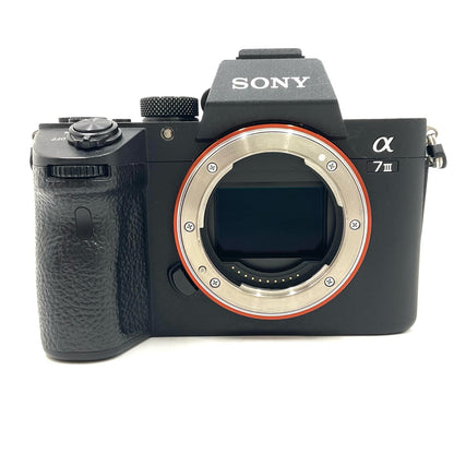 【全額返金保証】【最速発送】Sony デジタル一眼 α7 III ILCE-7M3 ボディ ブラック 美品 動作確認済