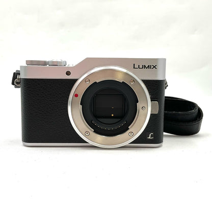【全額返金保証】【最速発送】Panasonic デジタル一眼 LUMIX DC-GF9W ダブルレンズキット シルバー 美品 動作確認済