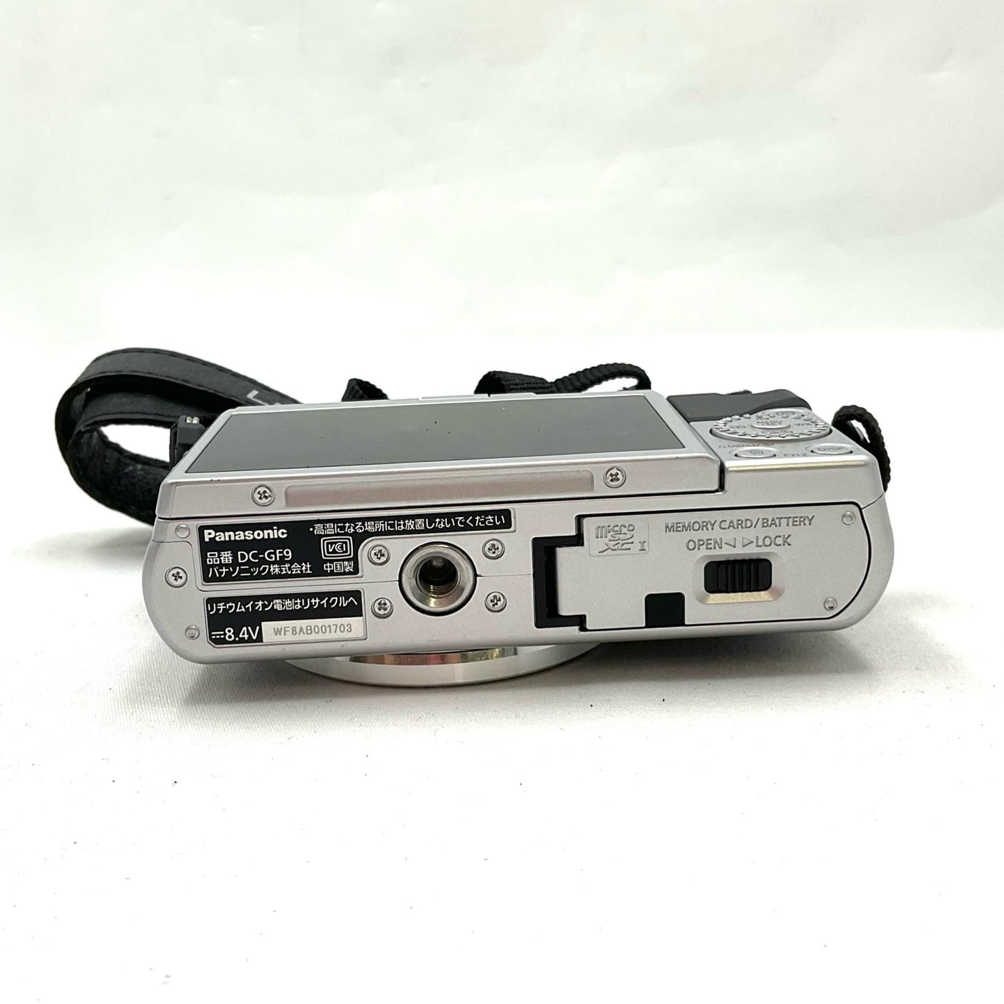 【全額返金保証】【最速発送】Panasonic デジタル一眼 LUMIX DC-GF9W ダブルレンズキット シルバー 美品 動作確認済