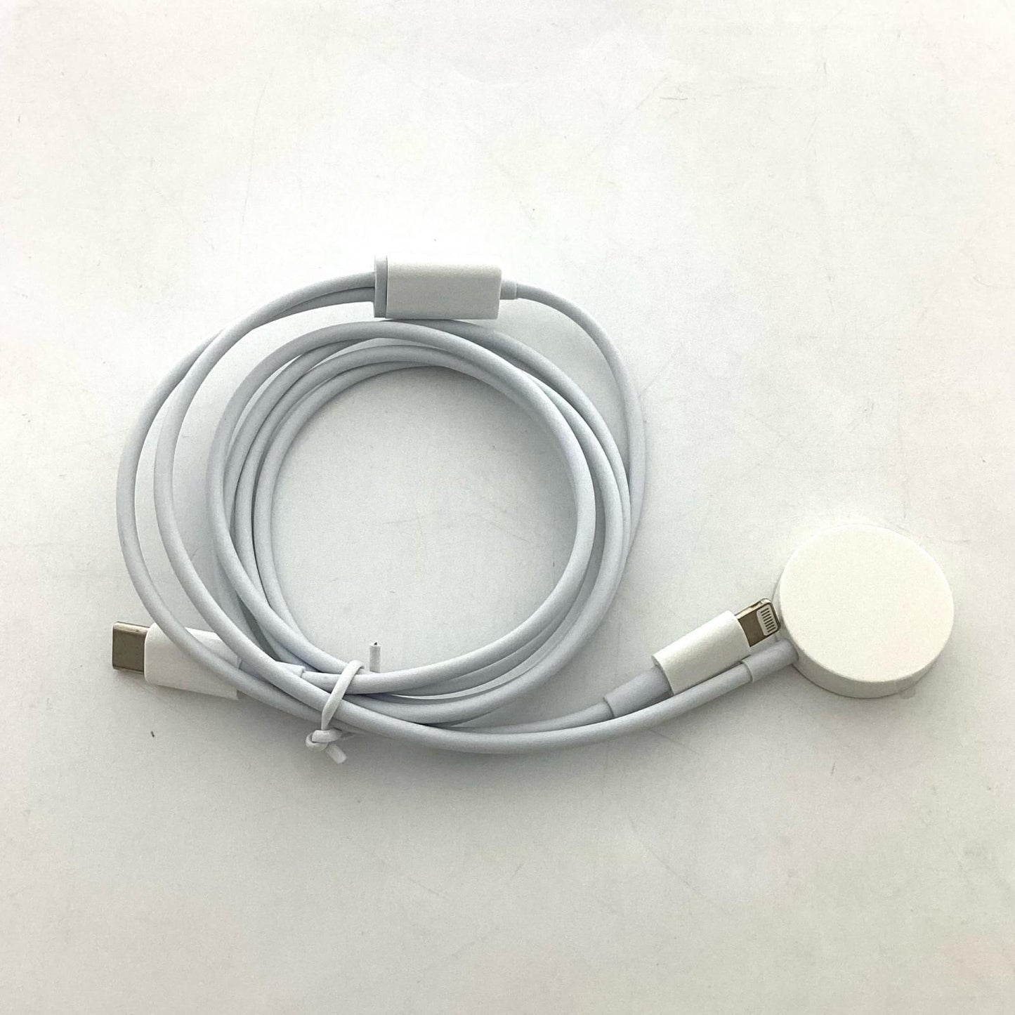 【全額返金保証】【最速発送】Apple Watch Ultra 第2世代 チタニウム 49mm GPS+Cellular 白ロム 99% 美品 動作確認済