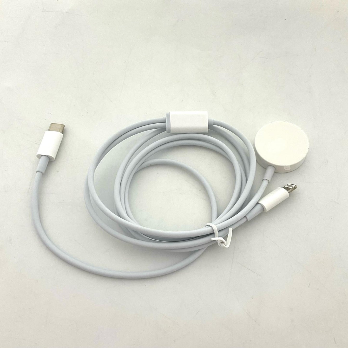 【全額返金保証】【最速発送】Apple Watch Ultra 第2世代 49mm GPS+Cellular 白ロム 99% 美品 動作確認済