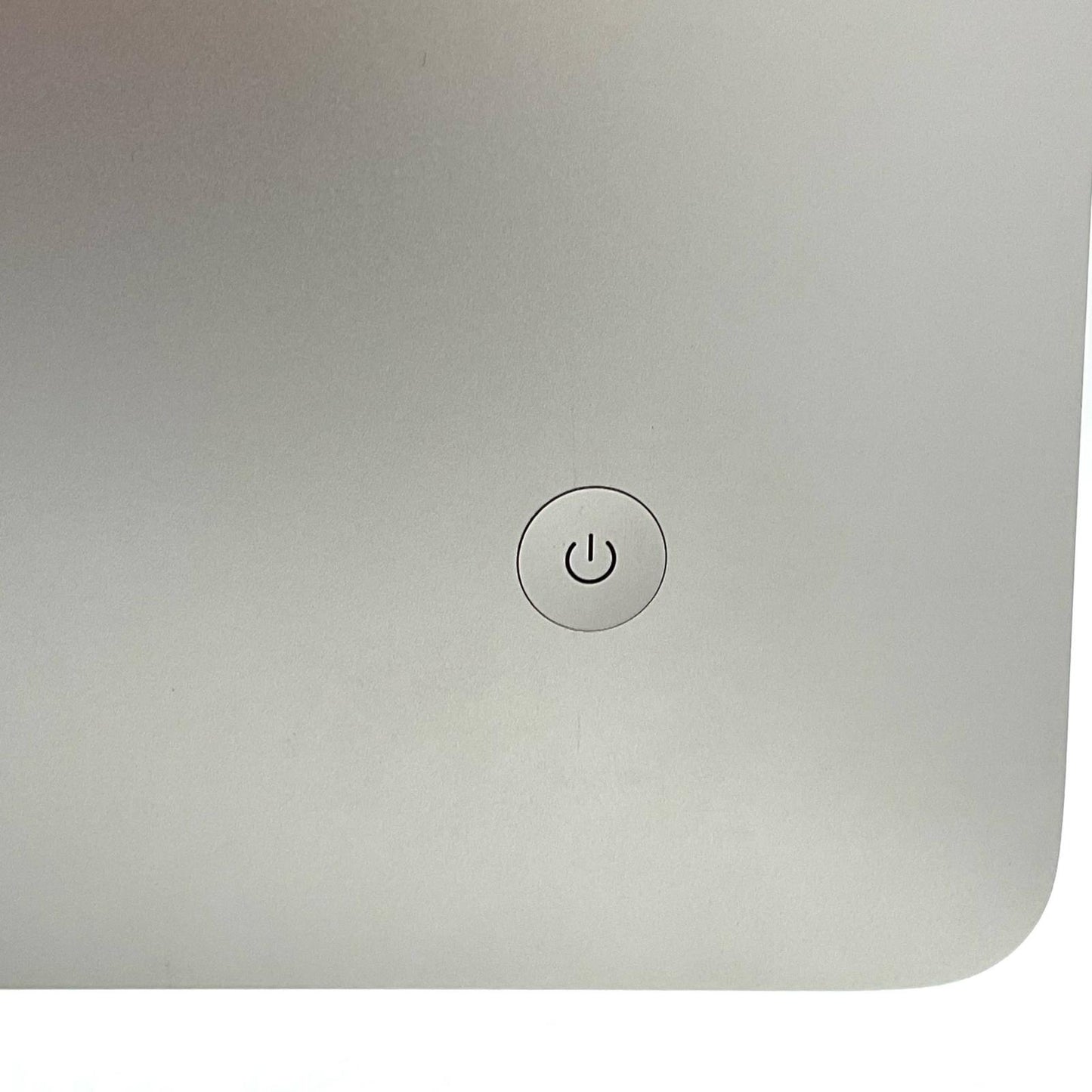 【最速発送】Apple iMac 21.5インチ 3 GHz クアッドコアIntel Core i5 32GB SSD 1TB シルバー【難有】