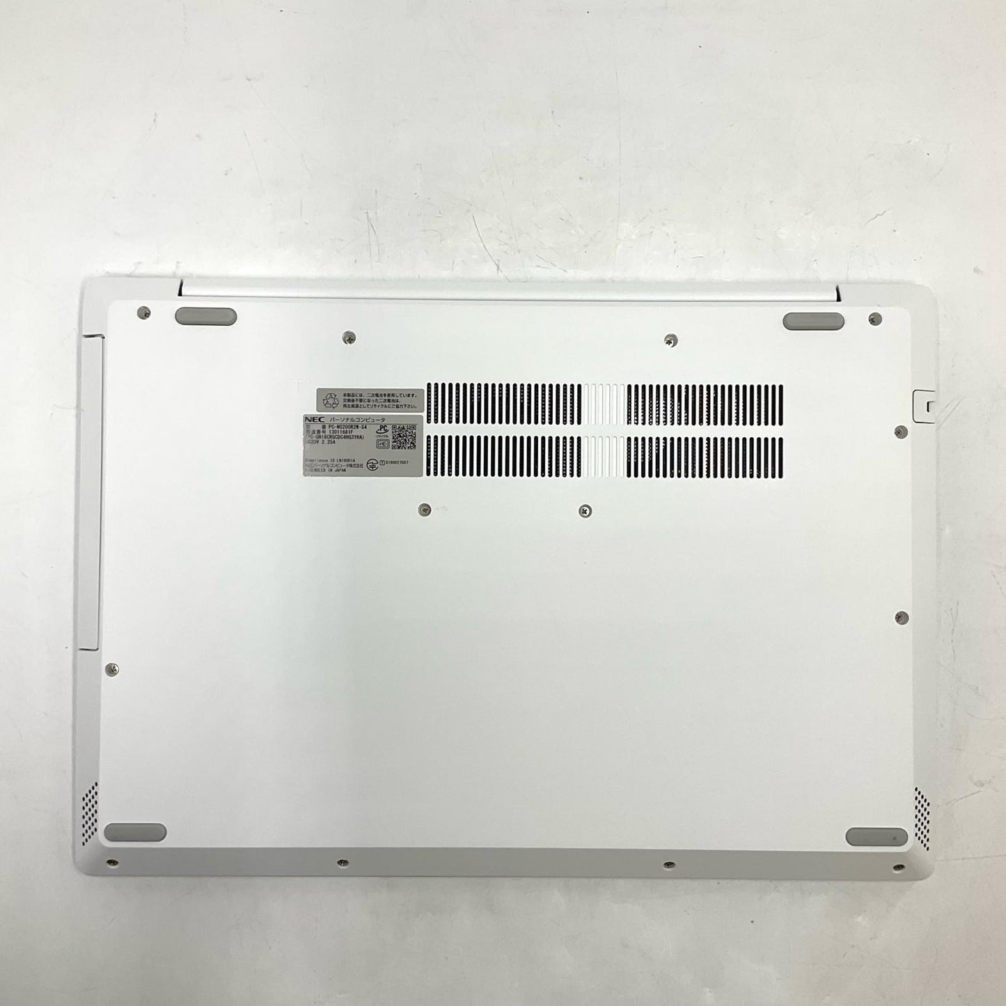 【全額返金保証】【最速発送】NEC LAVIE N200/R PC-NS200R2W-S4 Intel(R) Celeron(R) CPU 4205U @1.80GHz 4GB M.2 SSD 256GB 92.5% 美品 動作確認済
