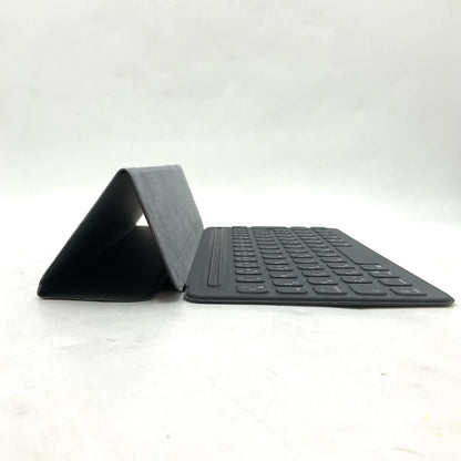 【全額返金保証】【最速発送】Apple 10.5インチiPad Pro用 Smart Keyboard MPTL2J/A 美品 動作確認済